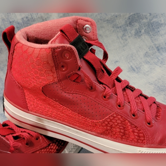Converse All Stars Mens 9 NEW Red Leather + Snake Skin Look High Top 148837C - Picture 3 of 16